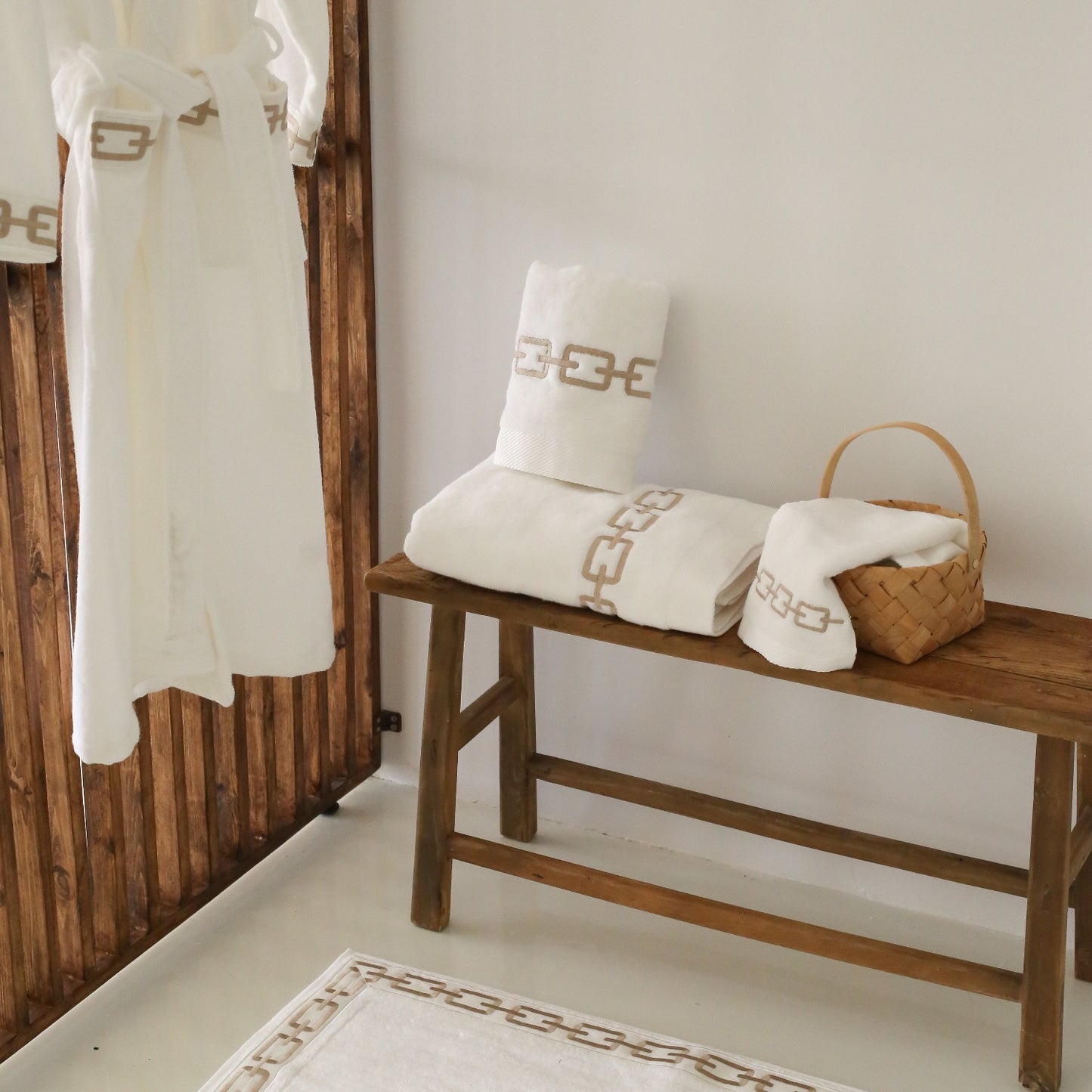 Chain Embroidery Cotton Bath Mat
