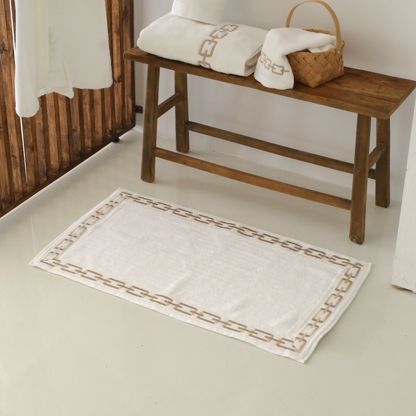 Chain Embroidery Cotton Bath Mat