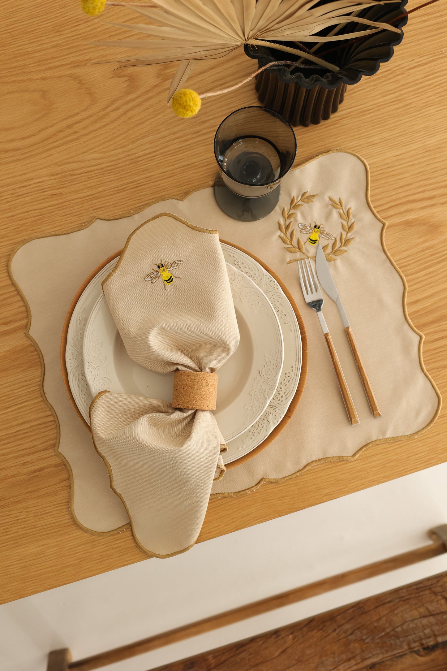 Bee Embroidery Cotton Napkin (Set of 2)