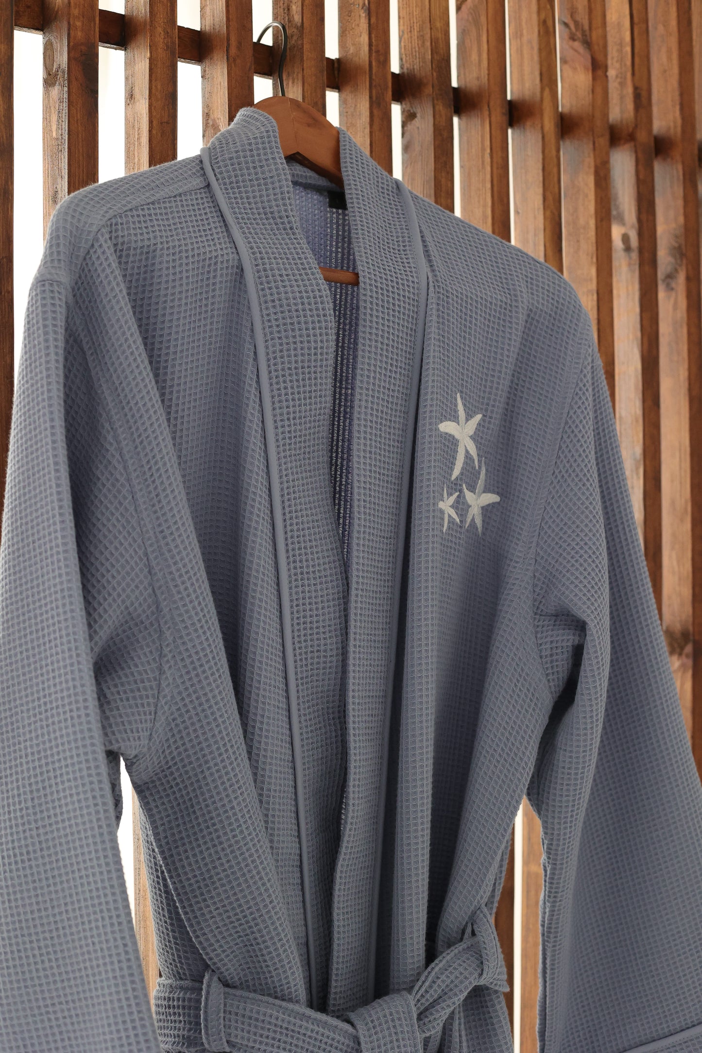 Starfish Embroidery Waffle Bathrobe