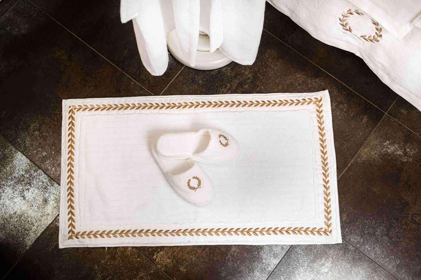 Golden Leaves Embroidery Cotton Bath Mat