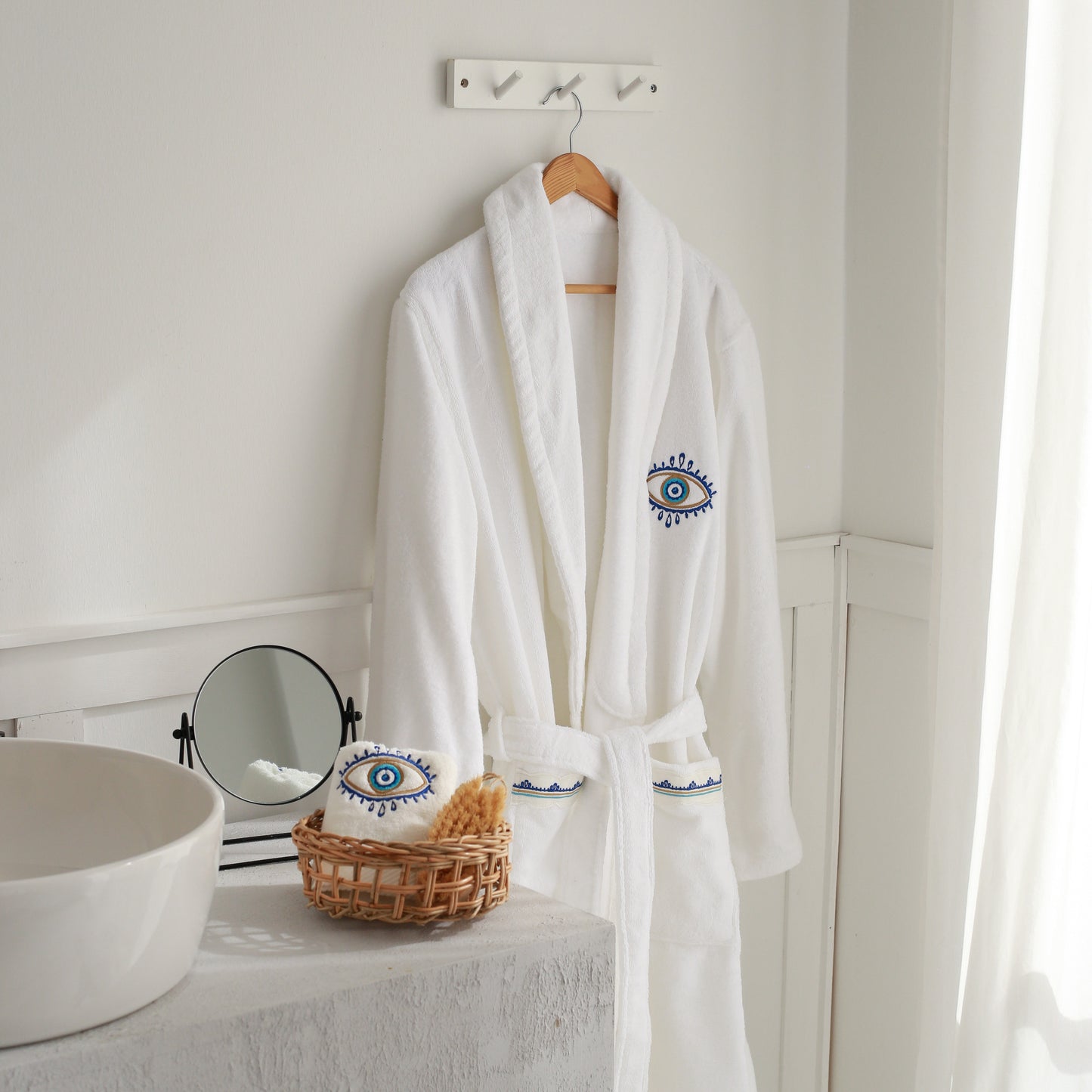 Eye Embroidery Cotton Bathrobe
