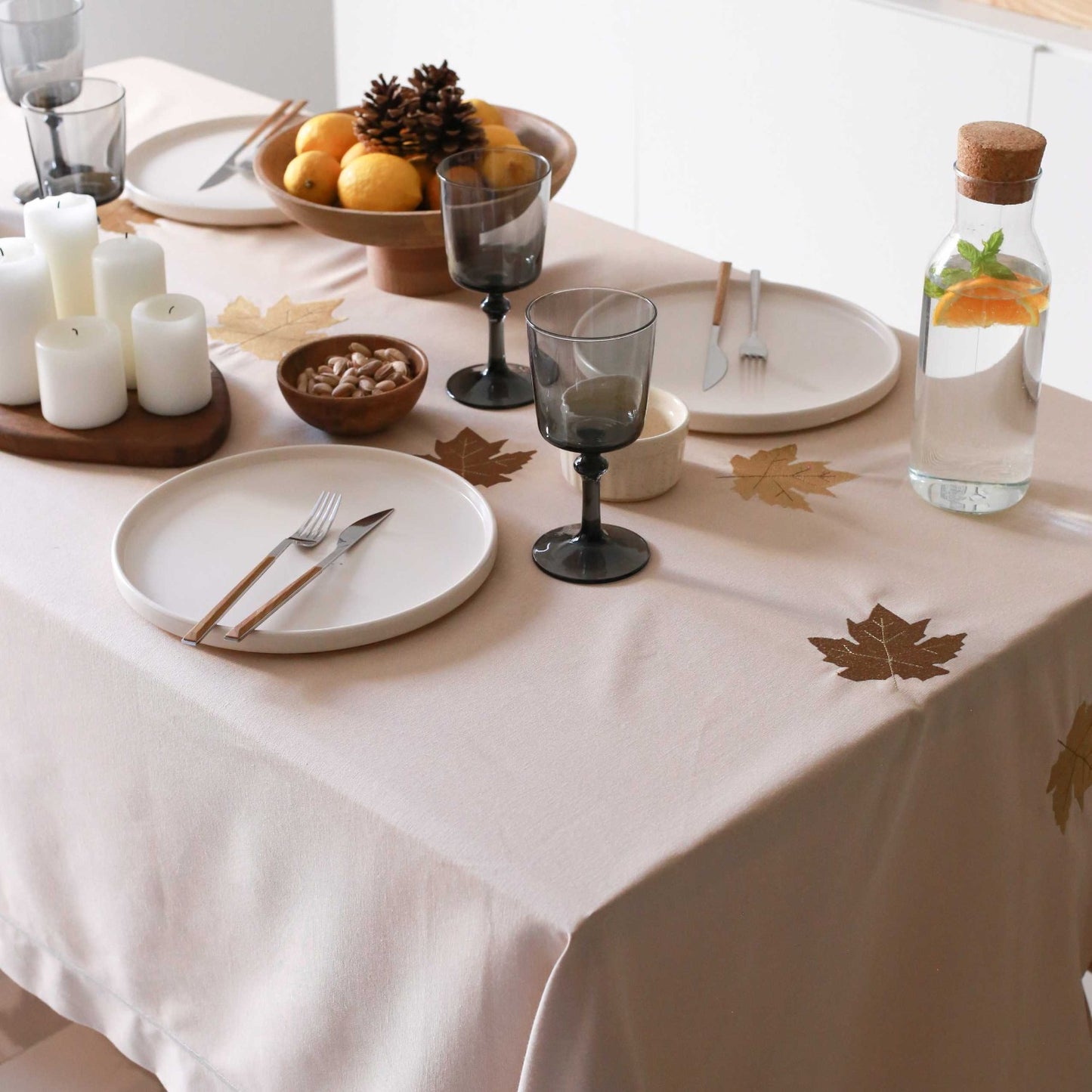 Molla - Leaves Embroidery Cotton Tablecloth