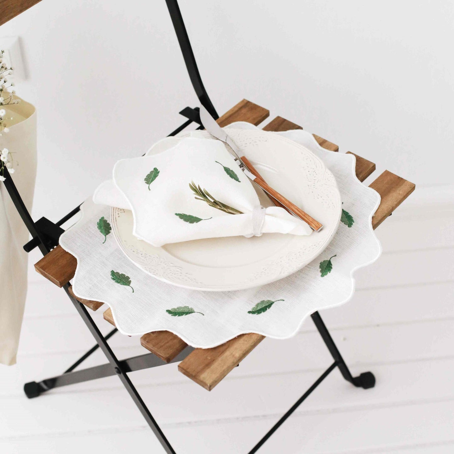 Flora Linen Placemats (Set of 2)