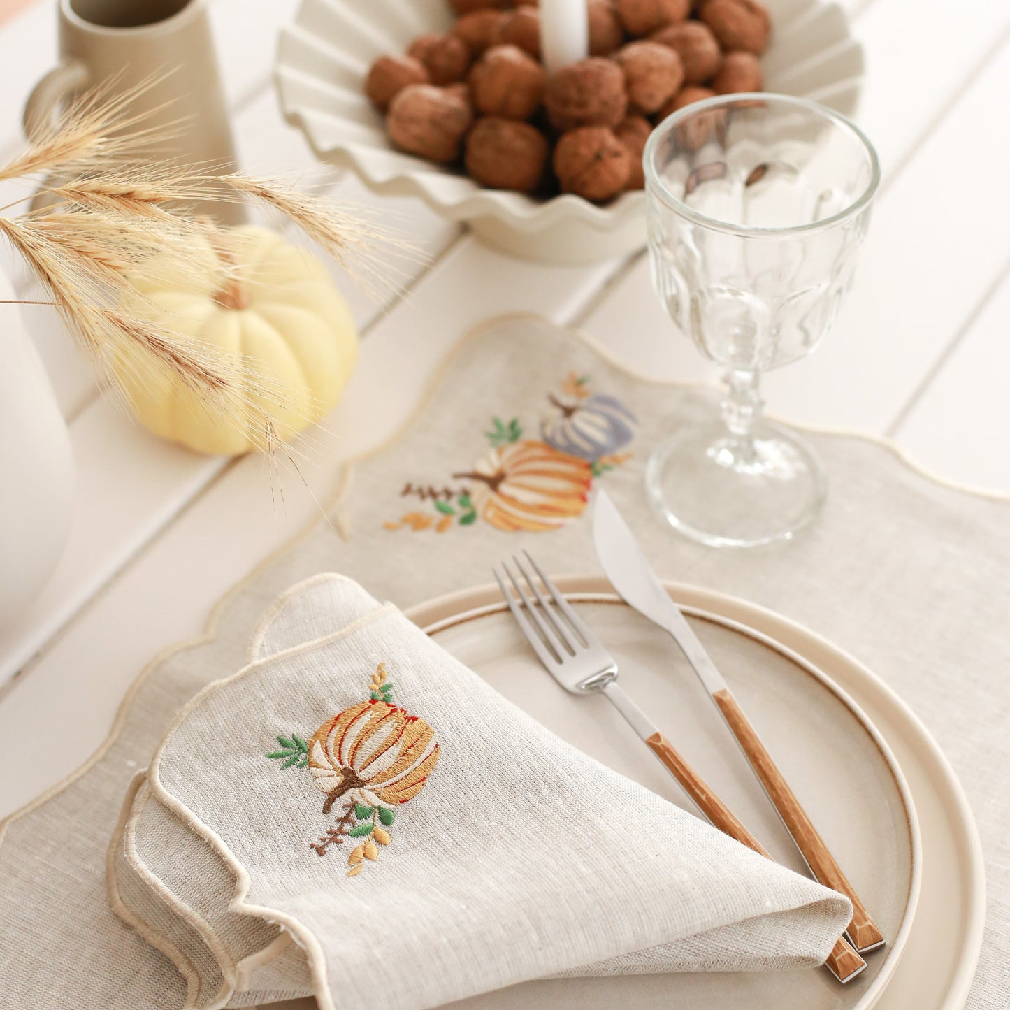 Set of 2 Pumpkin Embroidery Linen Napkin