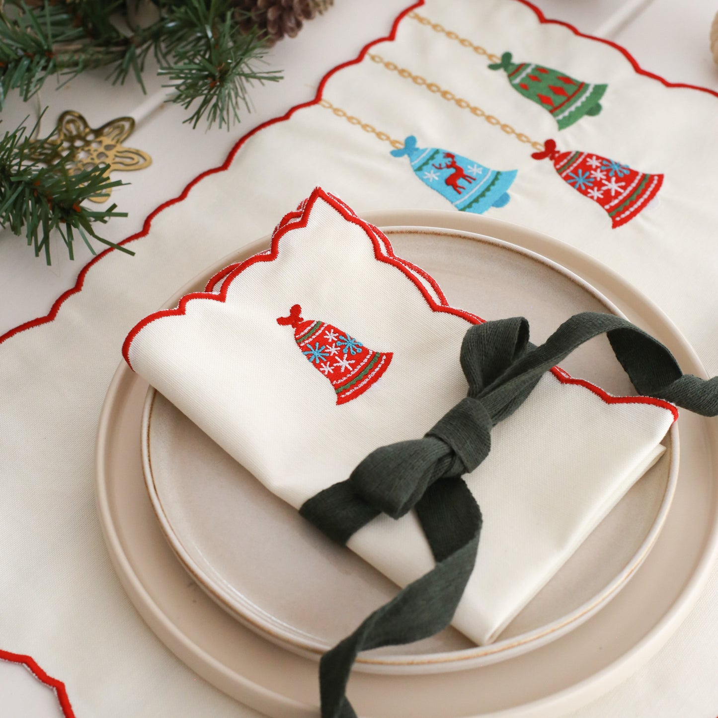 Set of 2 Christmas Bell Embroidery Cotton Napkin