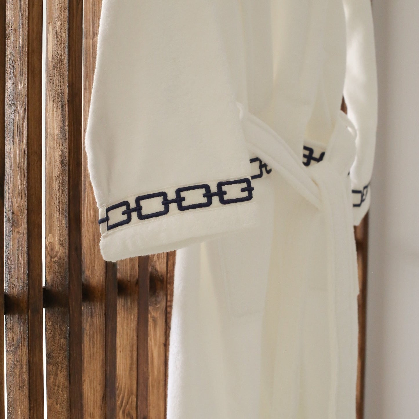 Navy Chain Embroidery Bathrobe