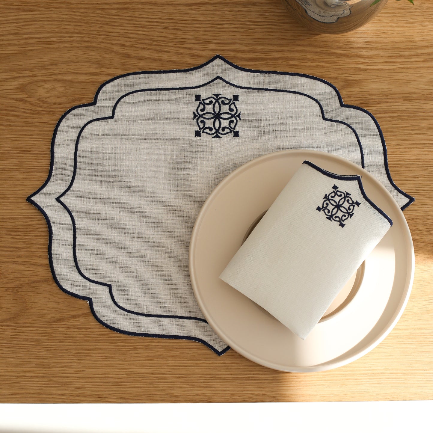 Navy Figura Linen Napkin (Set of 2)