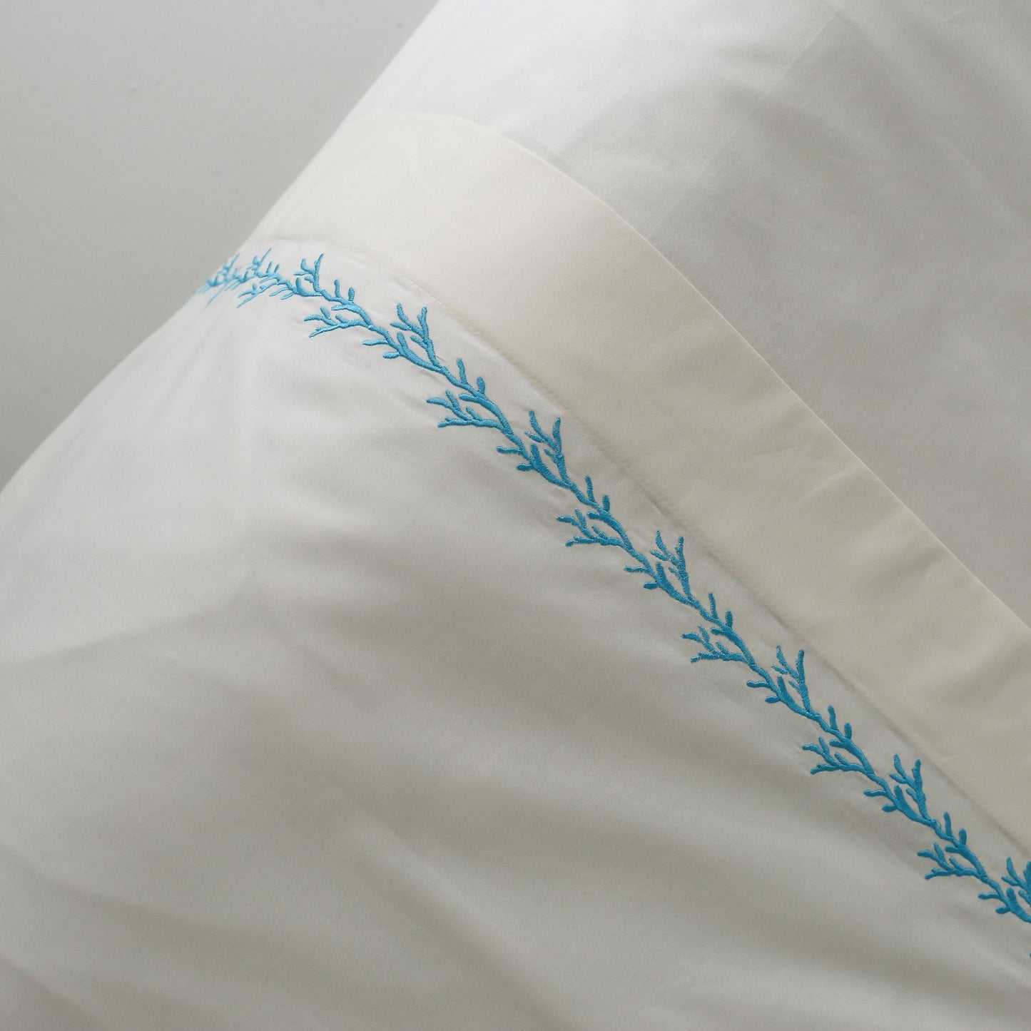 Turquoise Coral Bedding Set