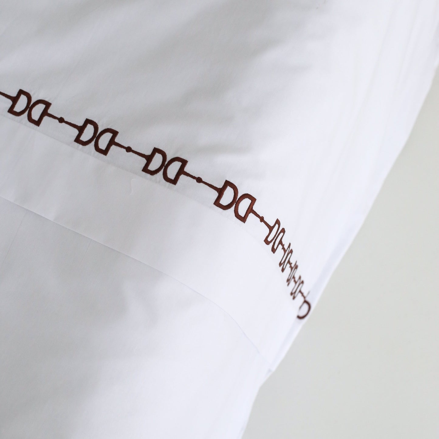 Brown Chain Bedding Set