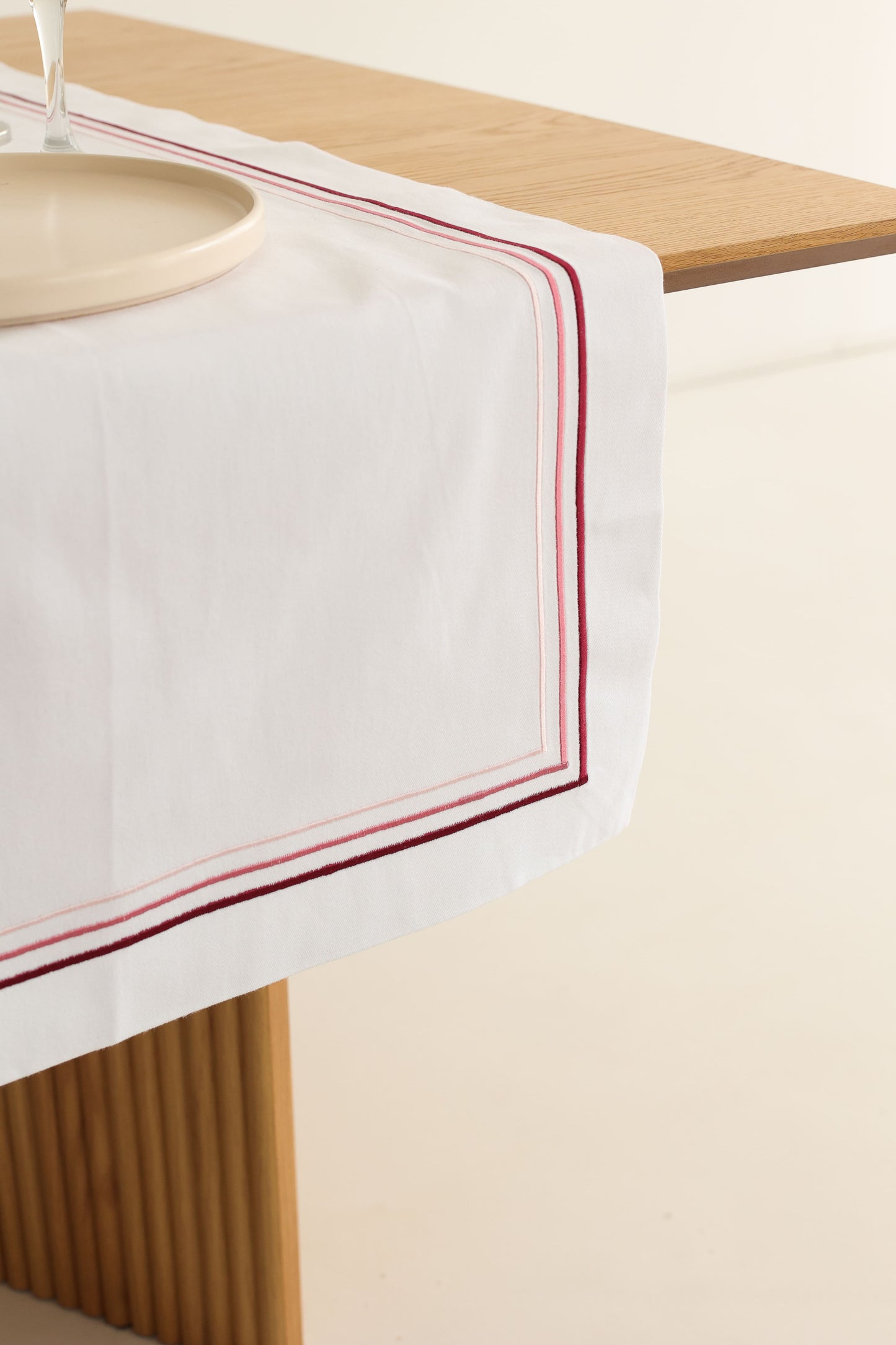 Rosé Cotton Runner