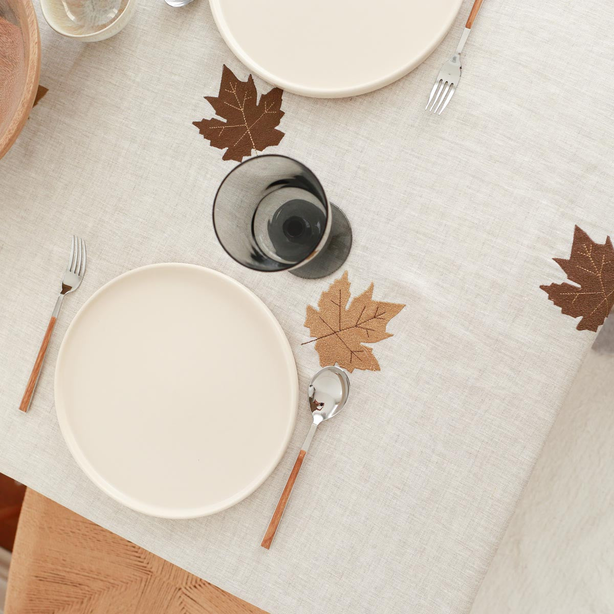 Miri Linen Tablecloth