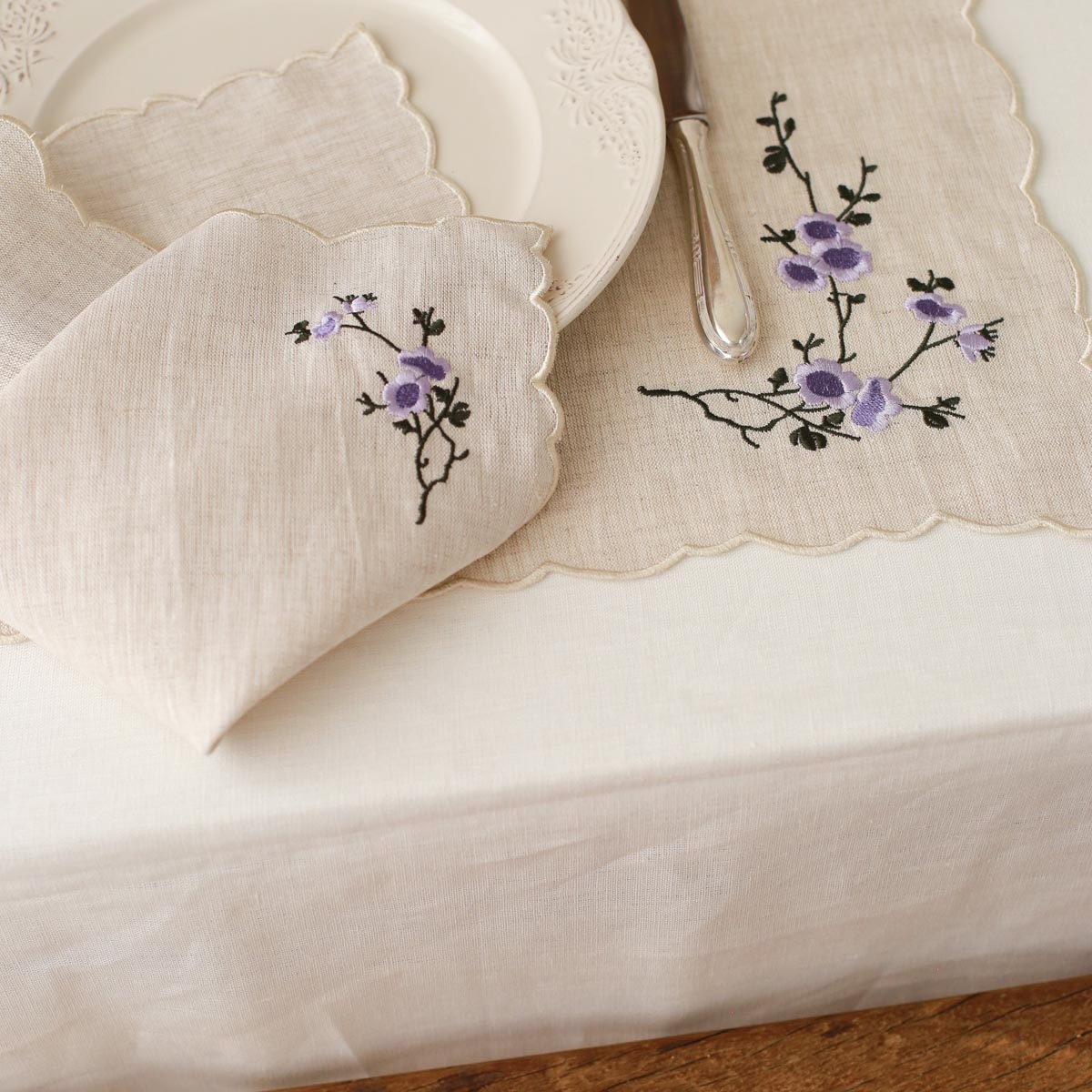 Purple Viola - Set of 4 Linen Placemat