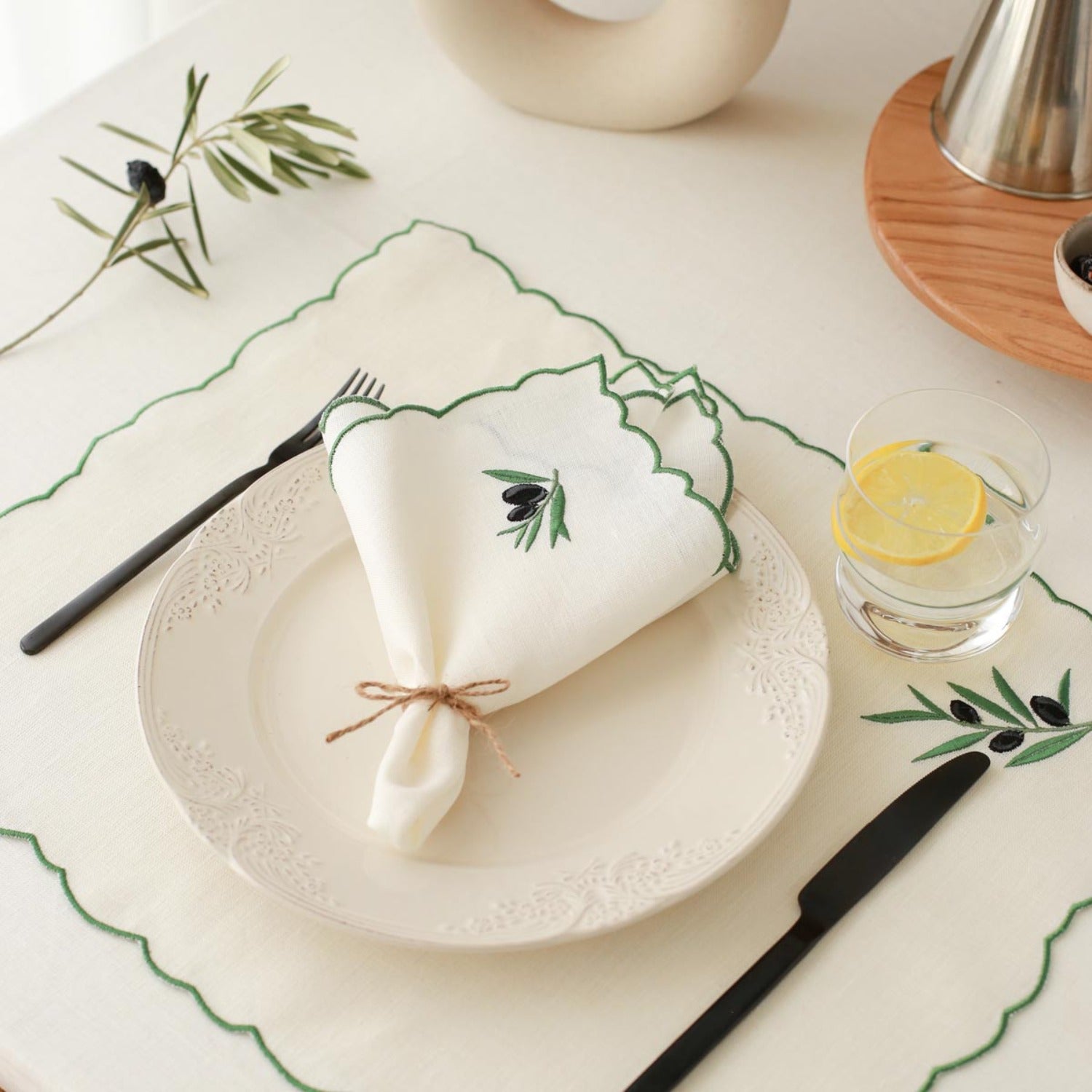 Olive Embroidery Linen Napkins (Set of 2) – KM Home Global