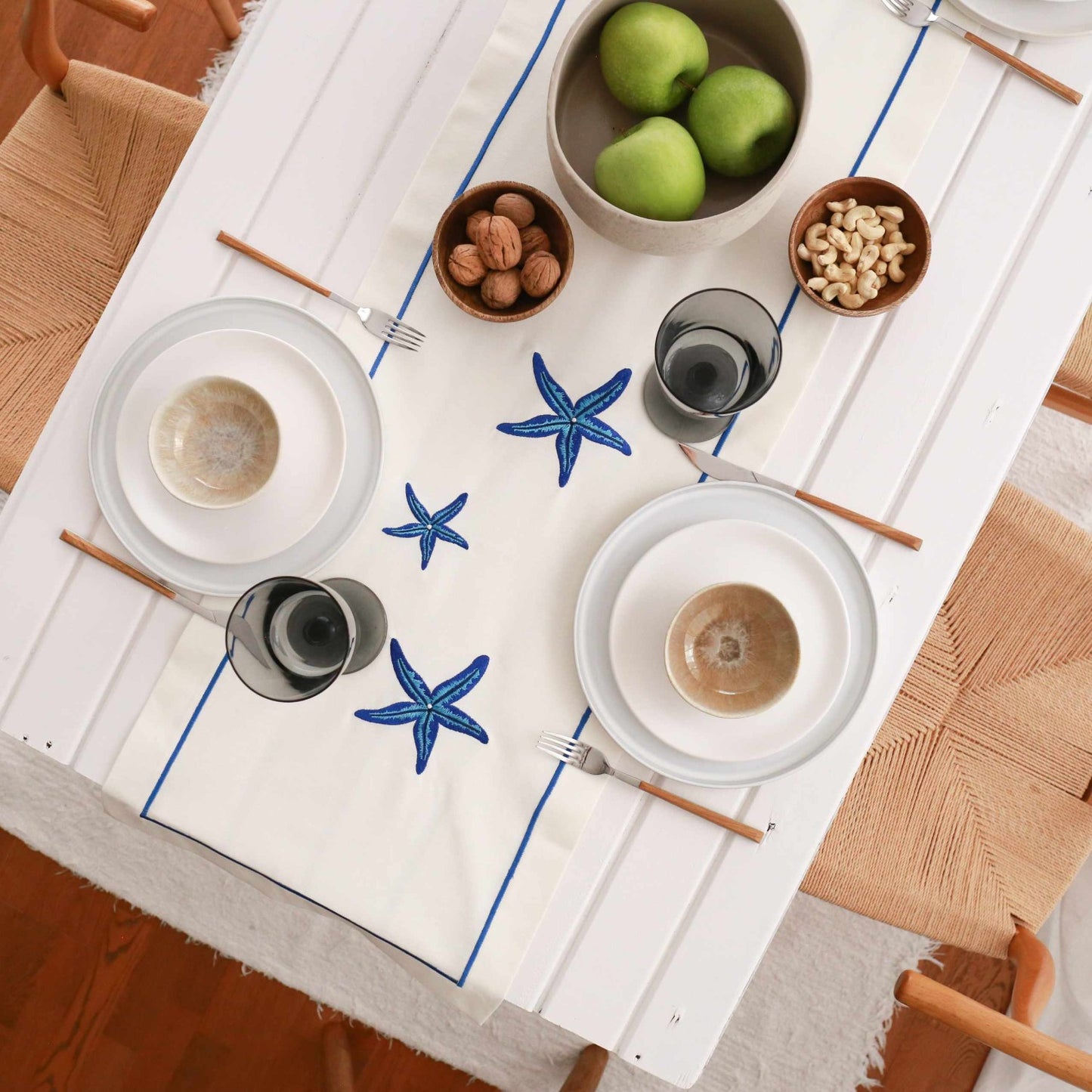 Asterias - Starfish Embroidery Runner