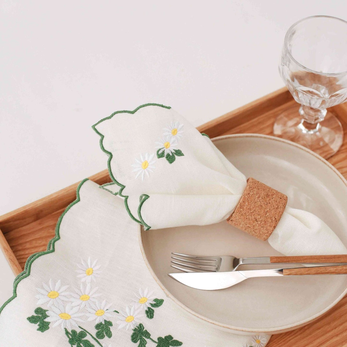 Daisy Embroidery Linen Napkins (Set of 2)