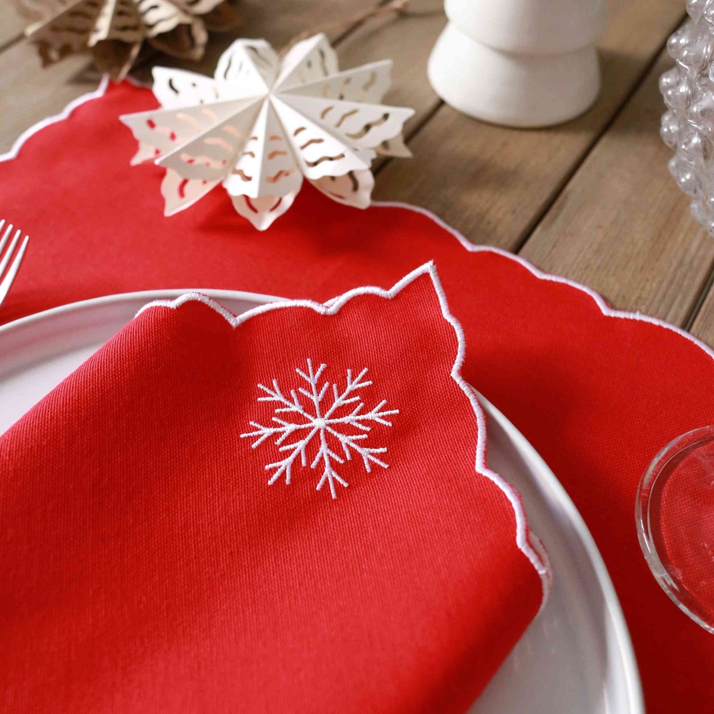 Snowflake Embroidery Cotton Napkins (Set of 2)