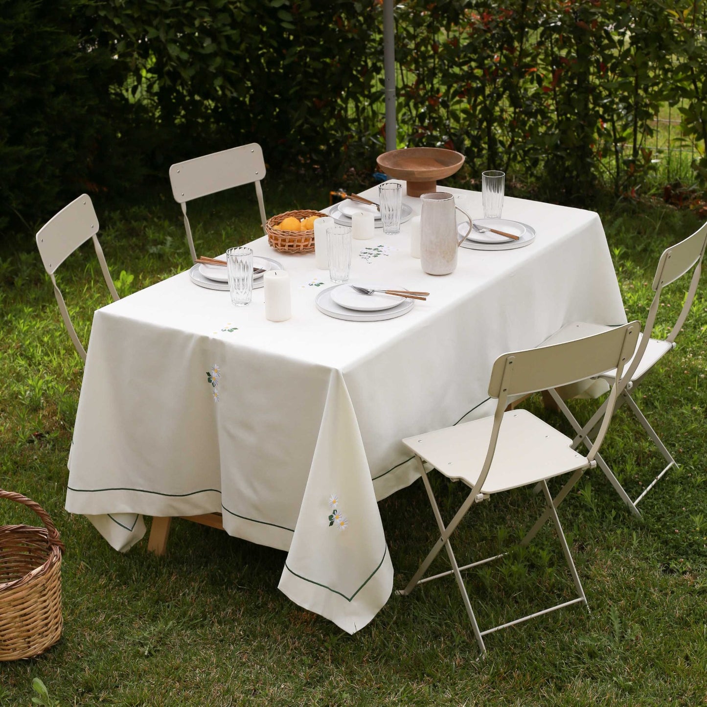 Papatya - Daisy Embroidery Cotton Tablecloth