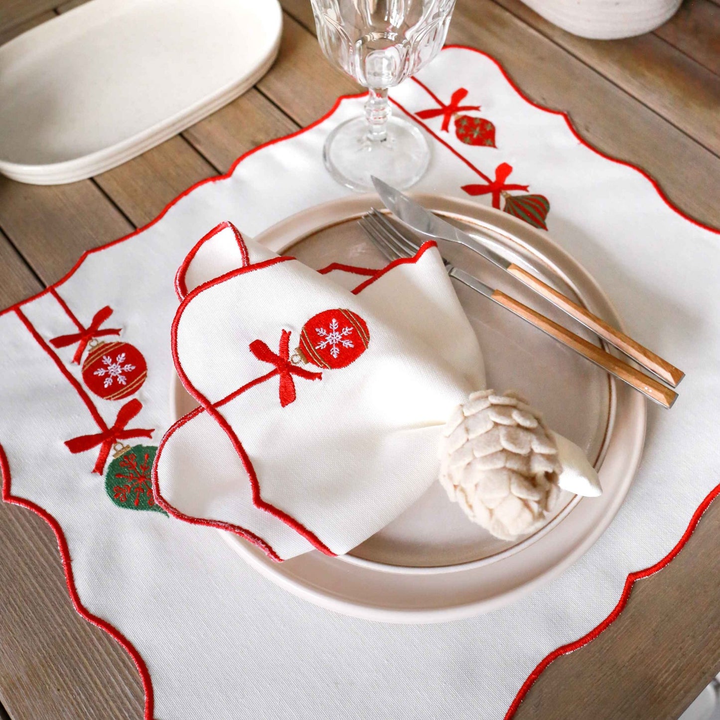 Bauble Embroidery Cotton Napkin (Set of 2)